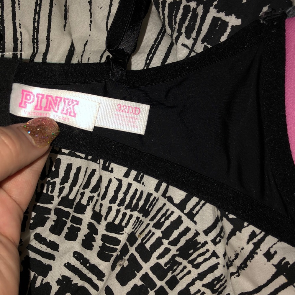 Pink bra - Picture 3 of 3